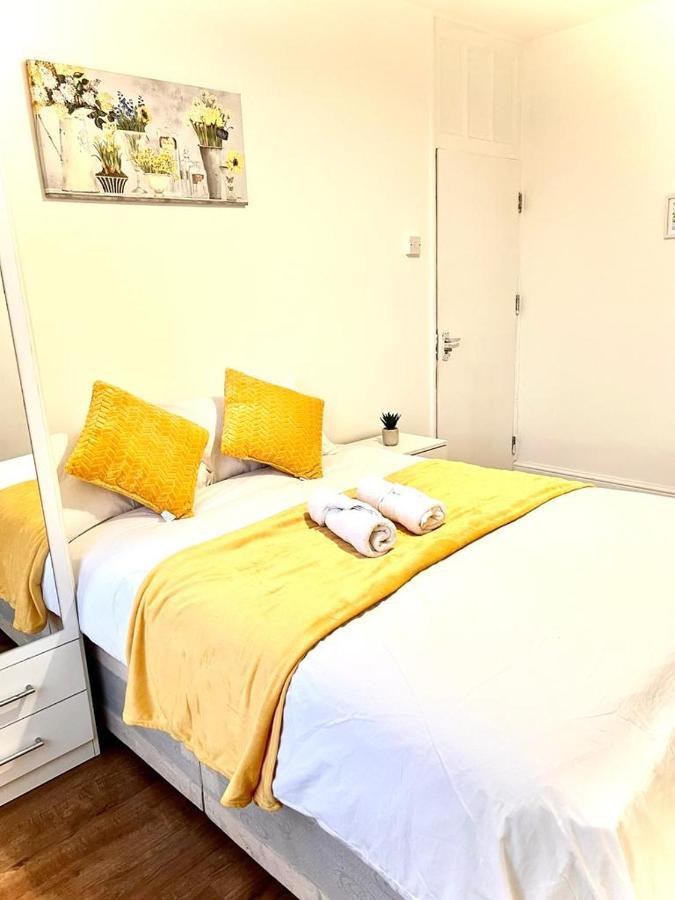Canary Wharf Holiday Rooms Лондон Екстериор снимка