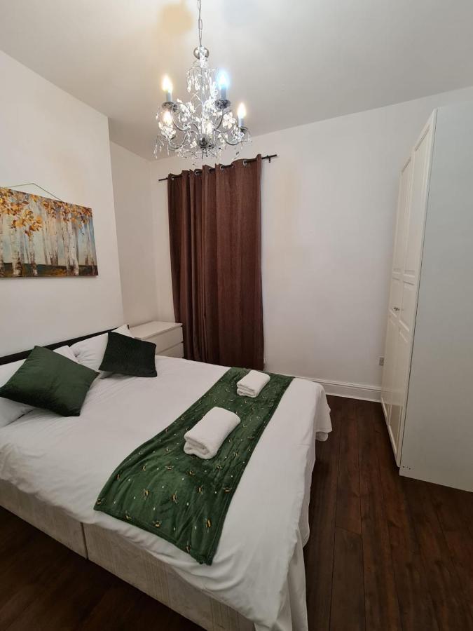 Canary Wharf Holiday Rooms Лондон Екстериор снимка