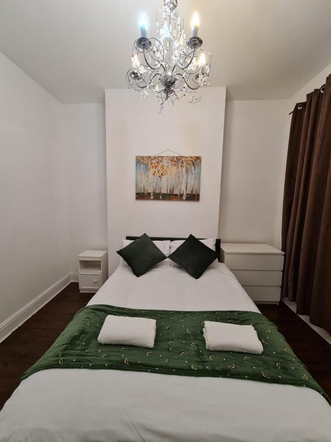 Canary Wharf Holiday Rooms Лондон Екстериор снимка