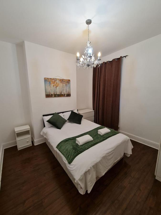 Canary Wharf Holiday Rooms Лондон Екстериор снимка
