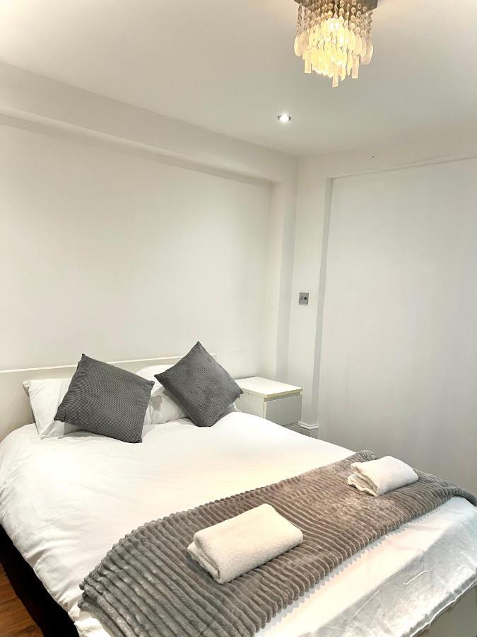 Canary Wharf Holiday Rooms Лондон Екстериор снимка