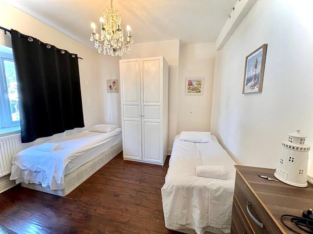 Canary Wharf Holiday Rooms Лондон Екстериор снимка