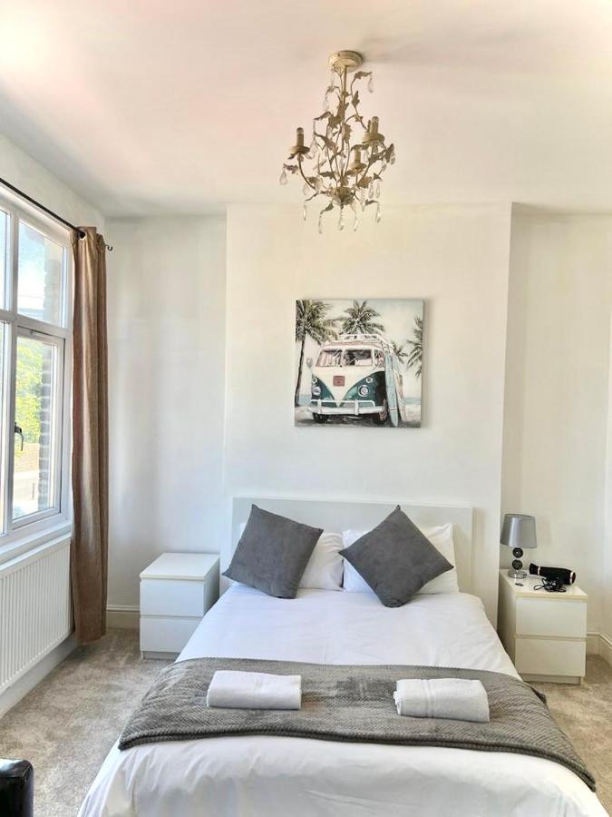 Canary Wharf Holiday Rooms Лондон Екстериор снимка
